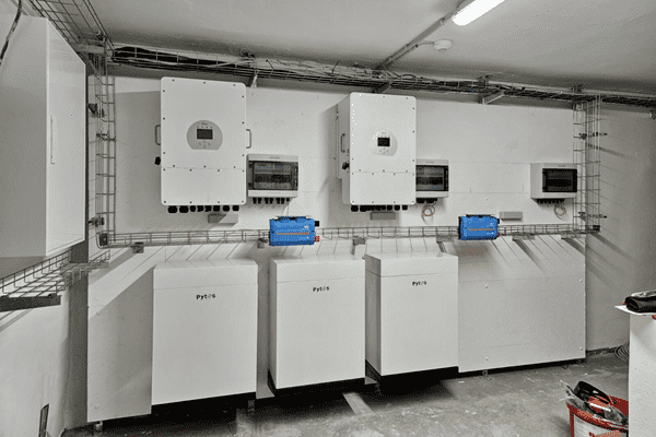 1761792137778923.png E-Box 48100R-3.png